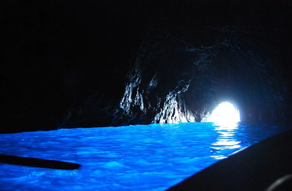 que faire à Naples visite de la grotte bleue Capri