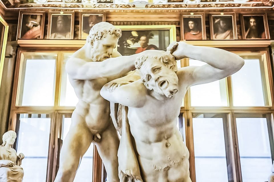 Visiter la Galerie des Offices 2 statues